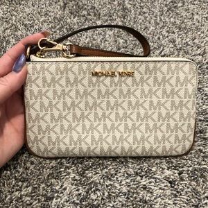 Jet Set Travel Logo Wristlet